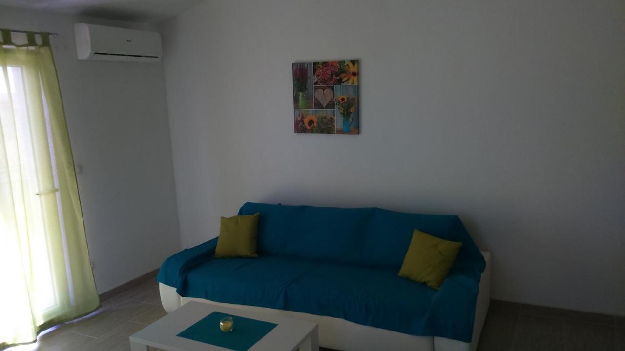 Apartman Laura Tribalj Dış mekan fotoğraf